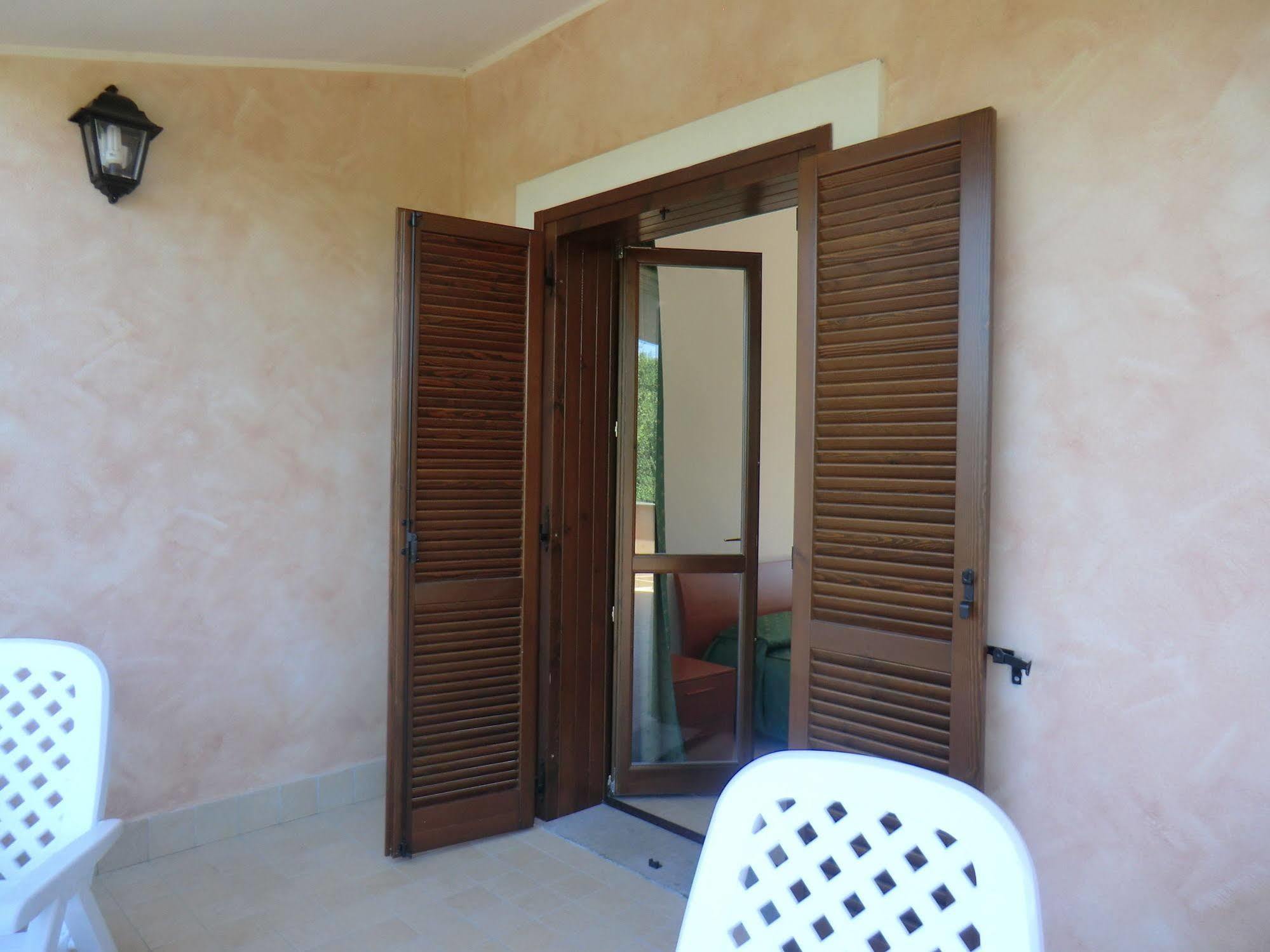 Aparthotel Il Casaletto Dei Ludi Aranova Exterior foto